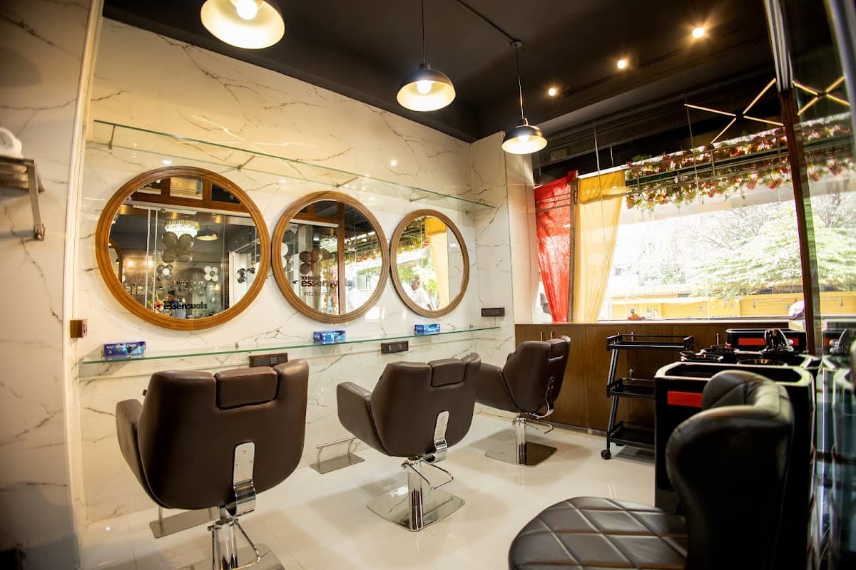 Essensuals by Toni&Guy Hairdressing Salon, Kempapura