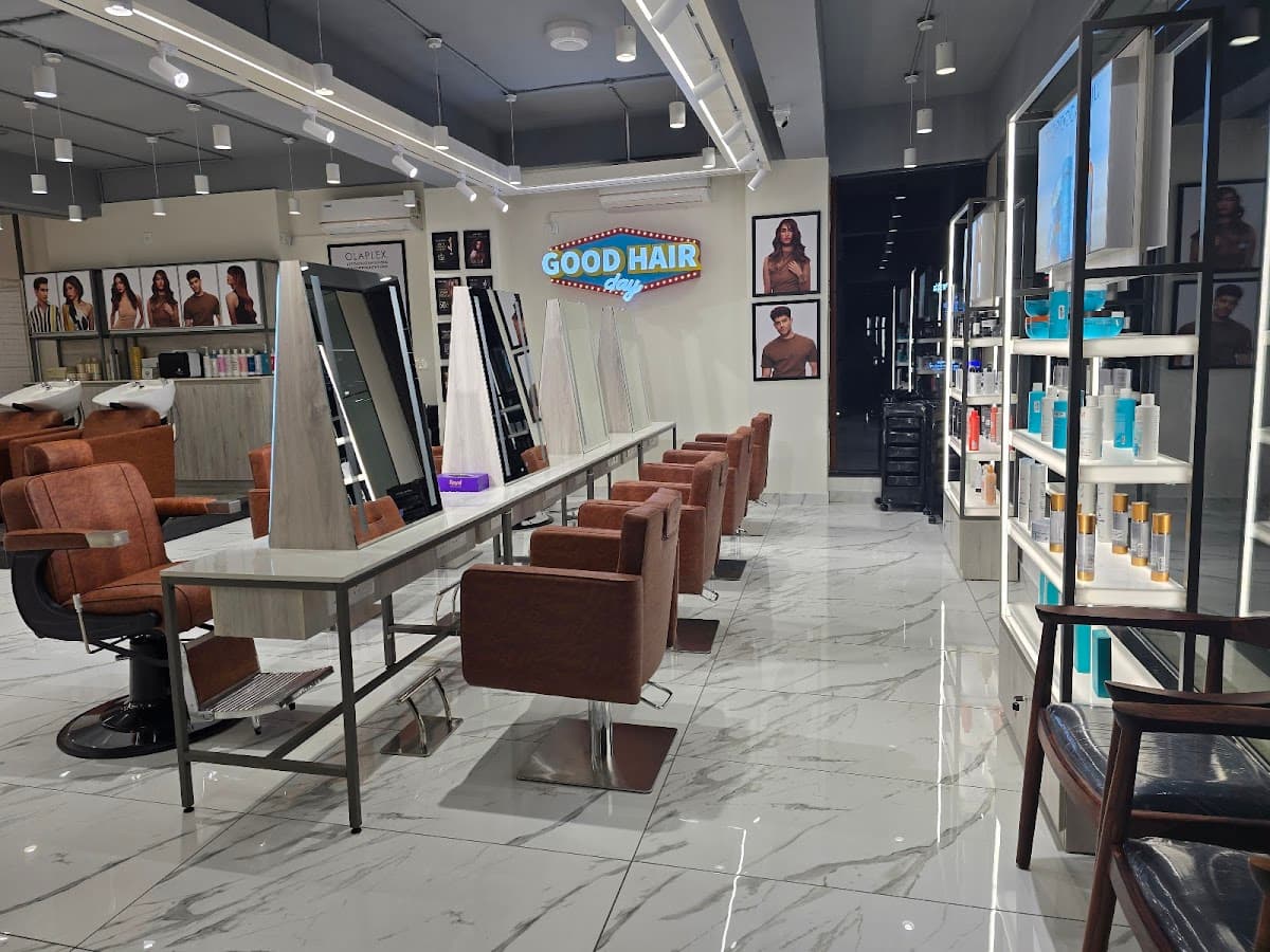 Lakme Salon for Him and Her in JP Nagar 8th Phase, Bengaluru