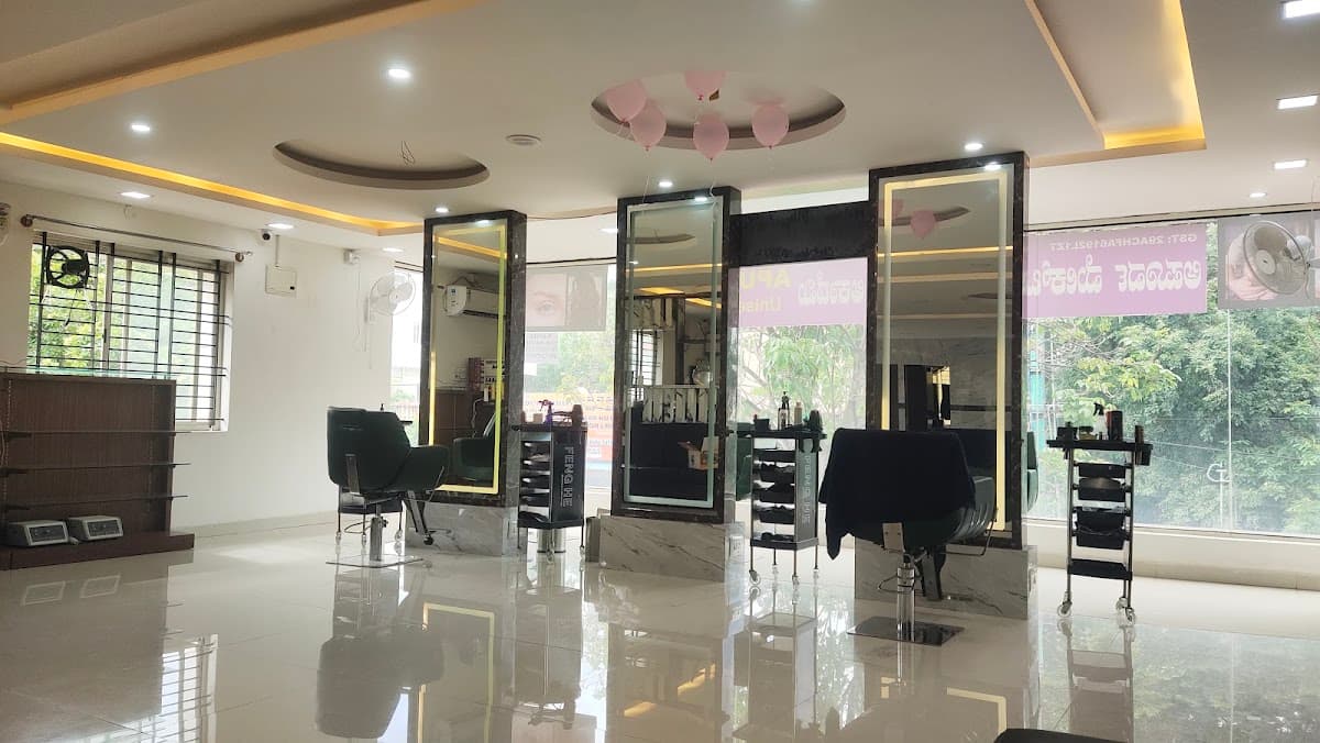Apurvaa unisex salon