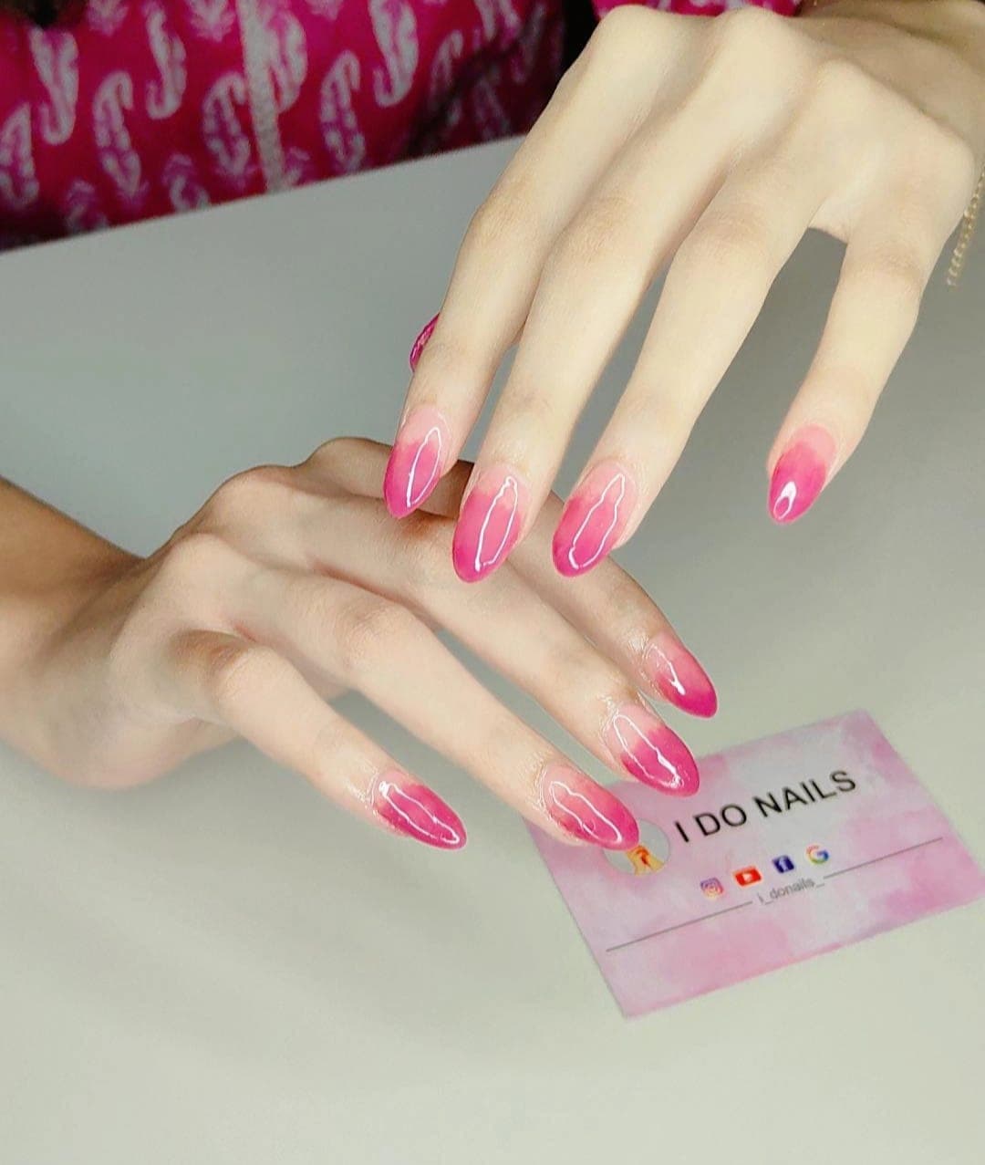 I do nails