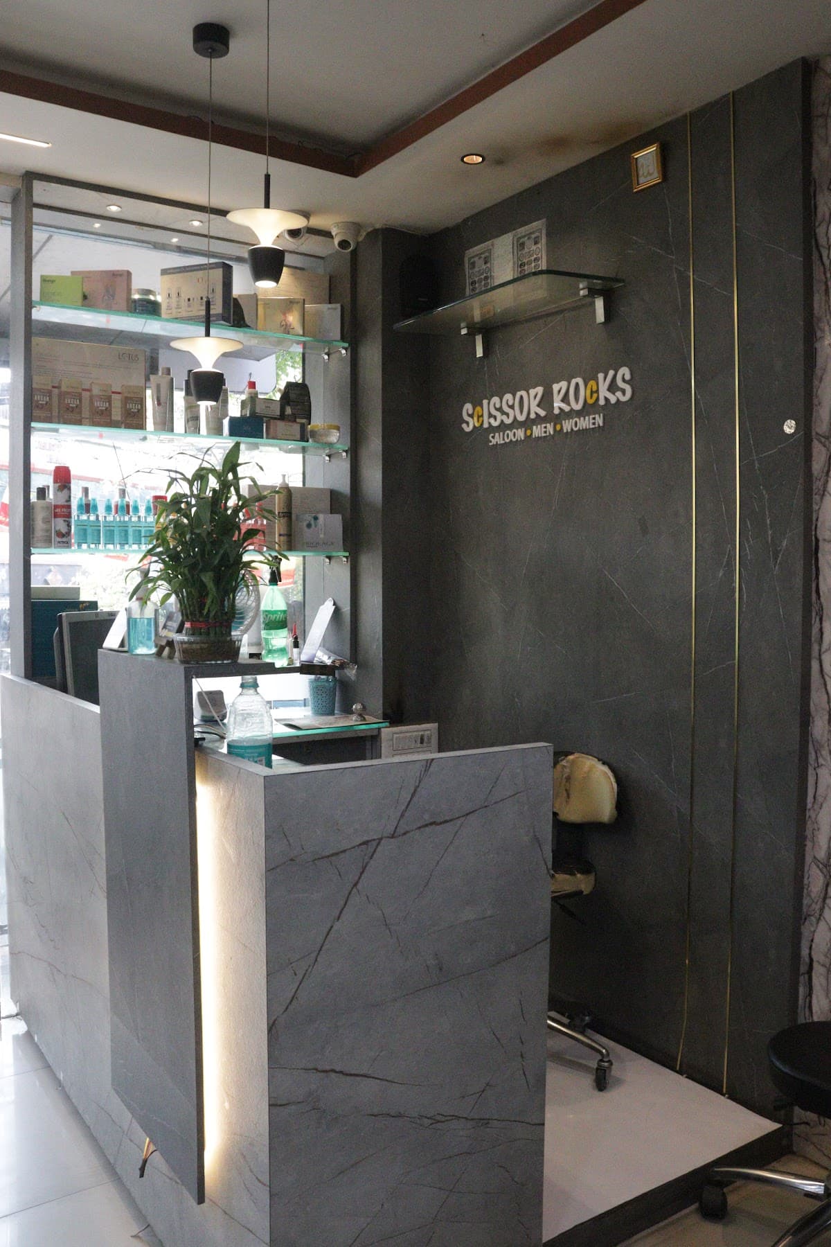 Scissor Rocks Unisex Salon