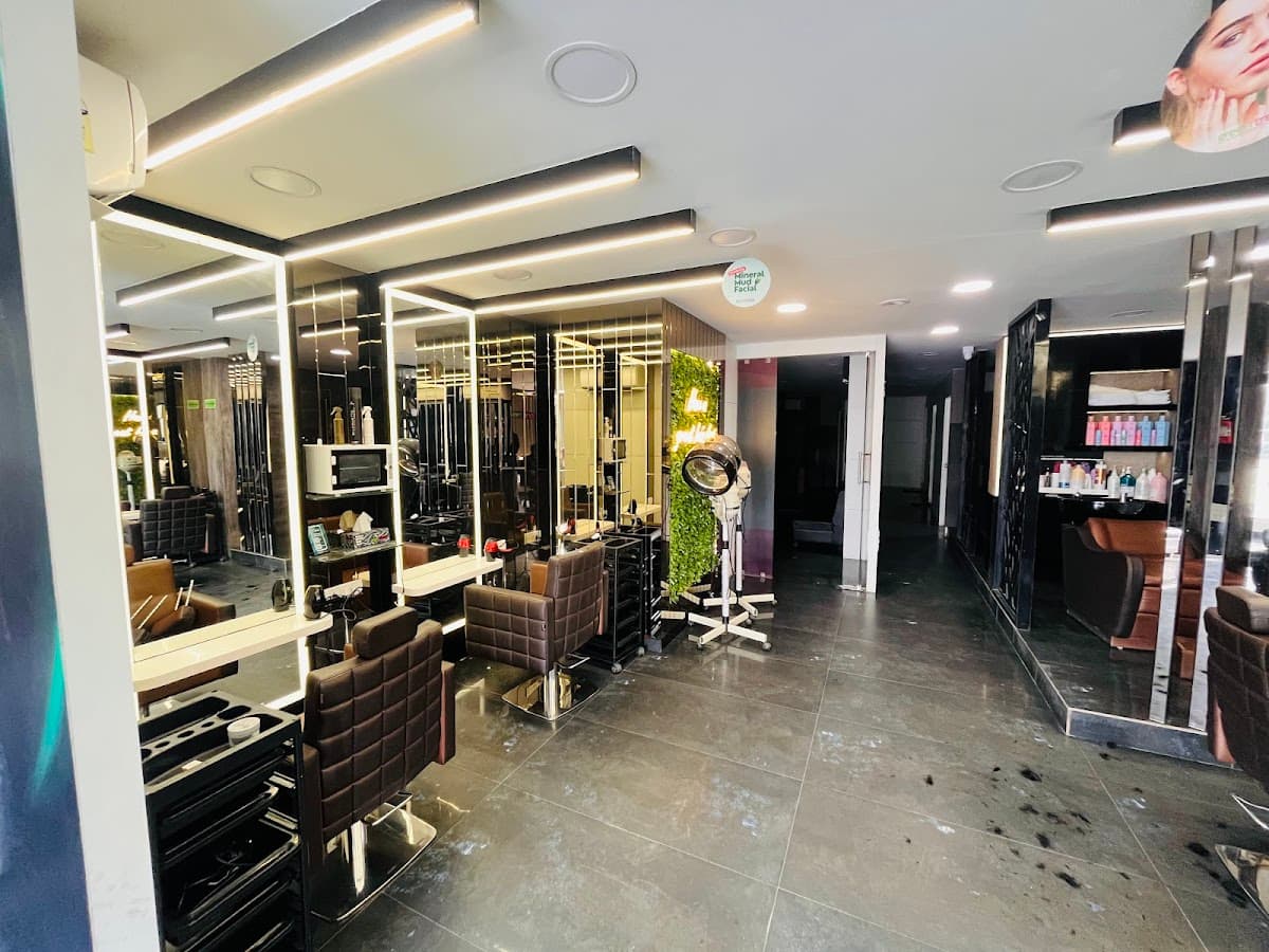 Green Trends Unisex Hair & Style Salon
