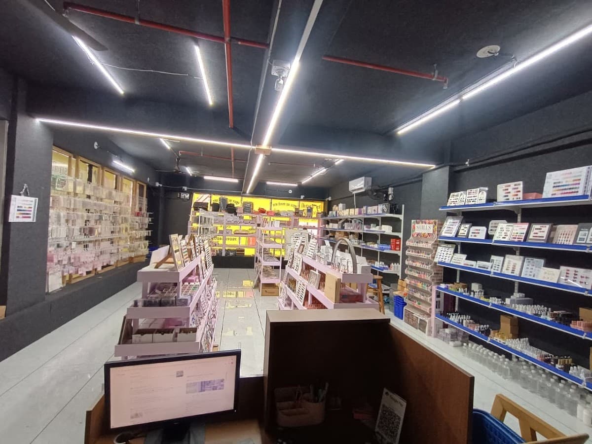 KAVYA NAIL STORE