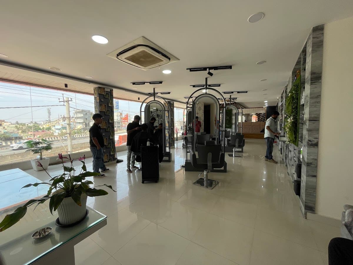 SMARTLOOK UNISEX FAMILY SALOON