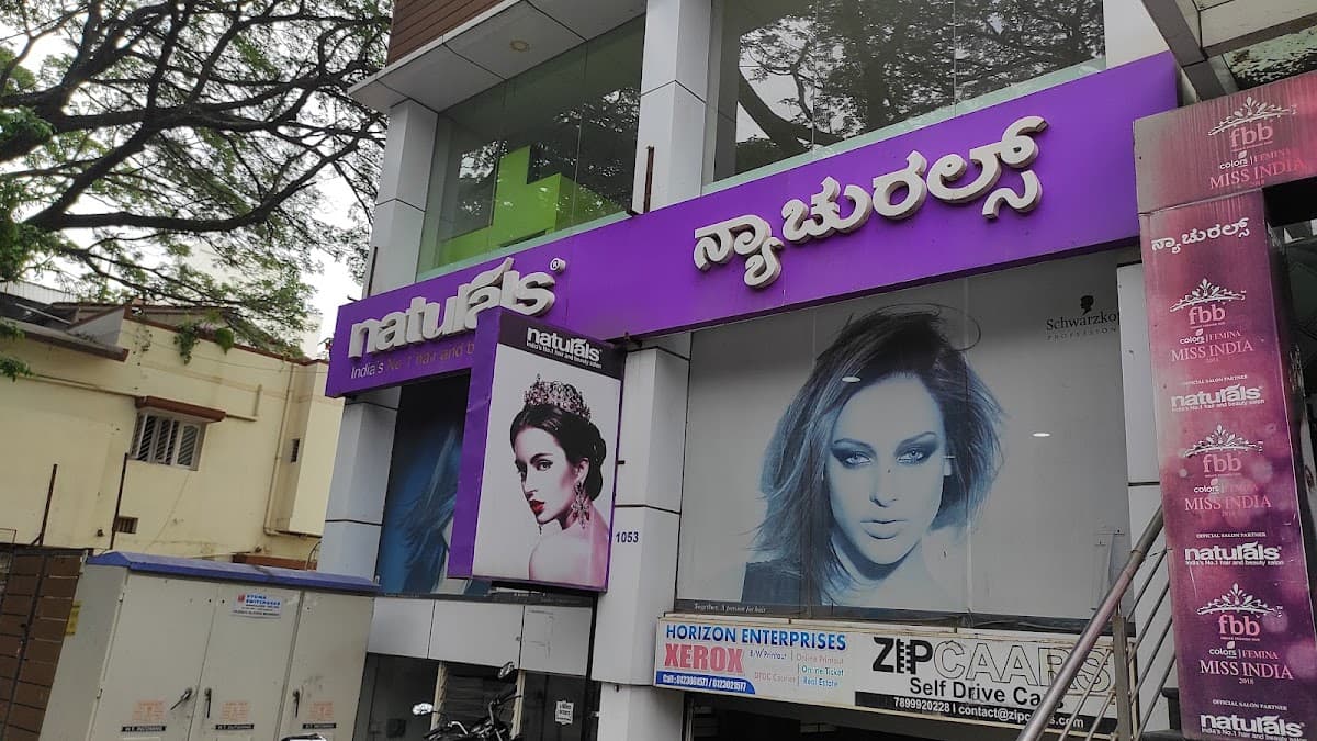 Naturals Salon