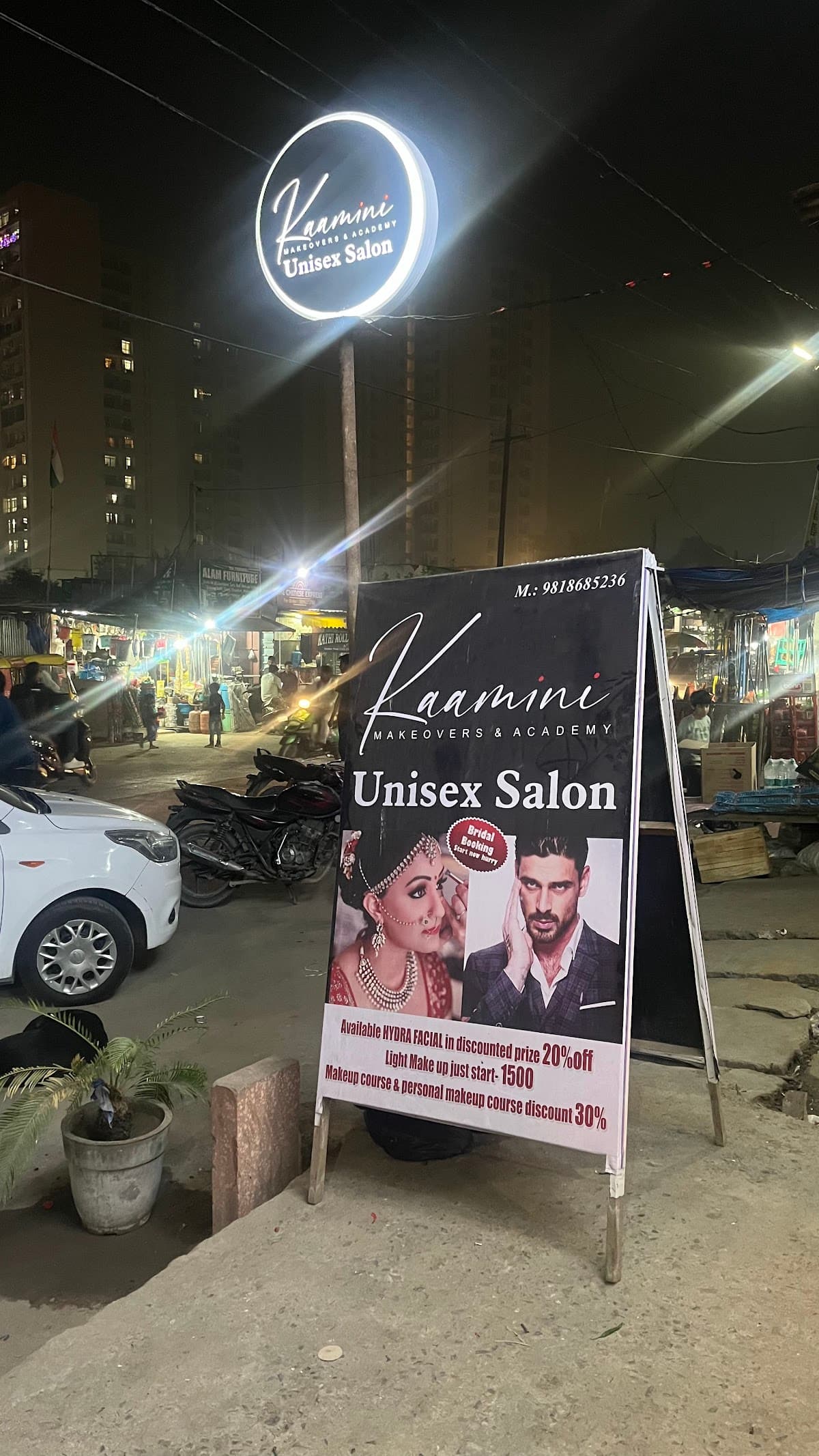 Kaamini Makeovers & Unisex salon