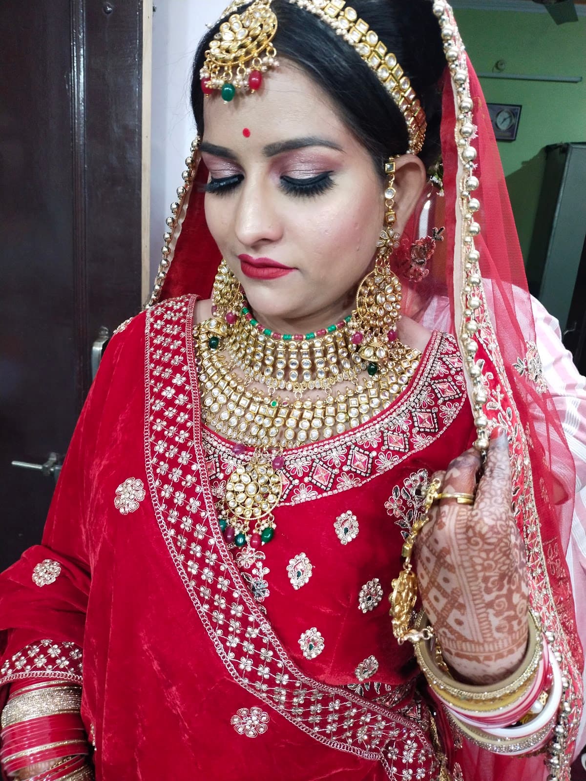 Rimjhim Beauty & Academy - Best Beauty parlour & Academy in Jaipur