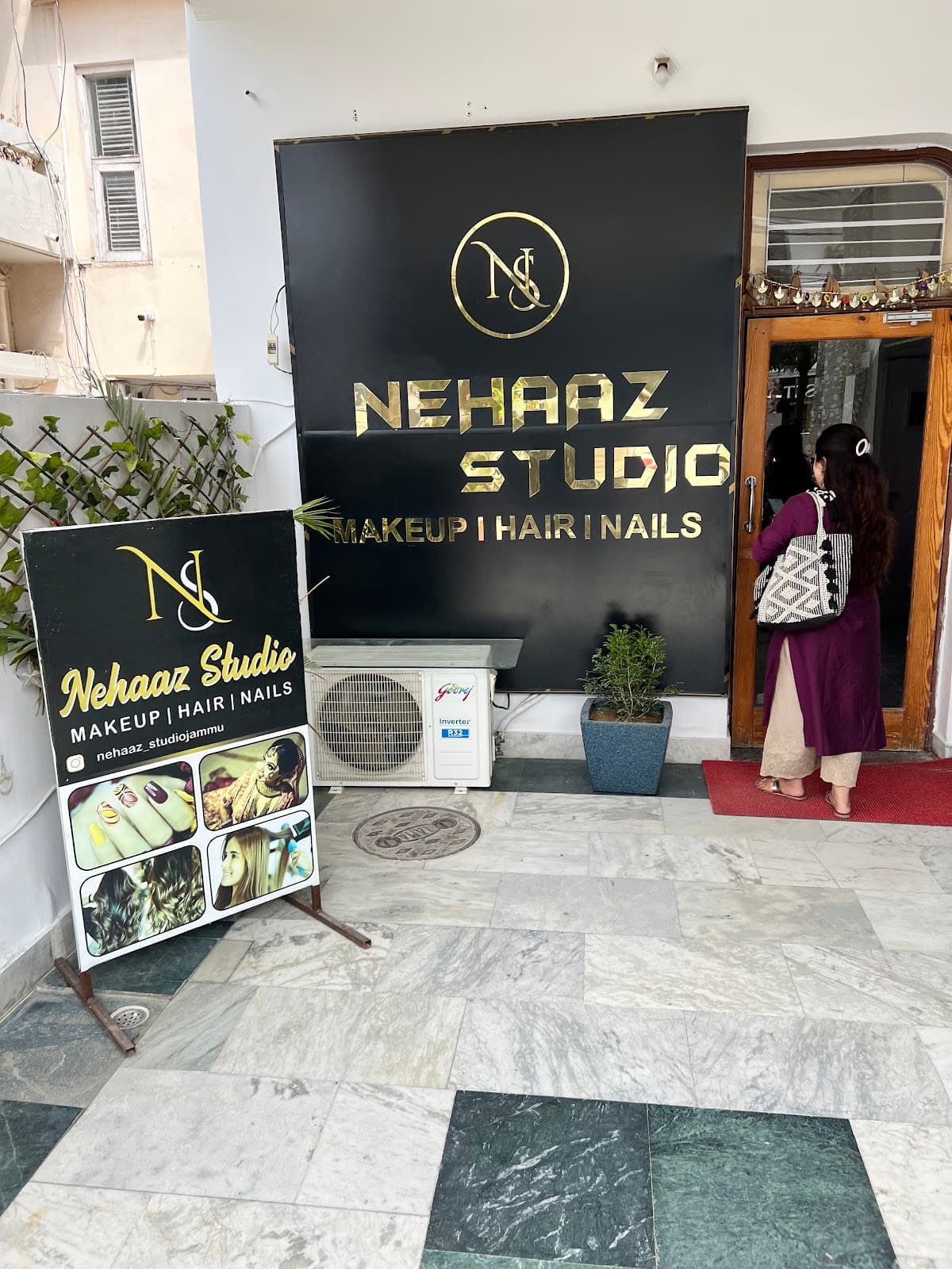 Nehaaz studio