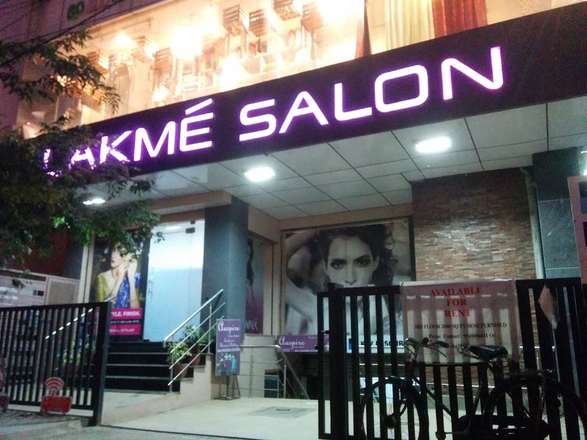 Lakme Salon For Him and Her in HSR 14th Main,Bengaluru
