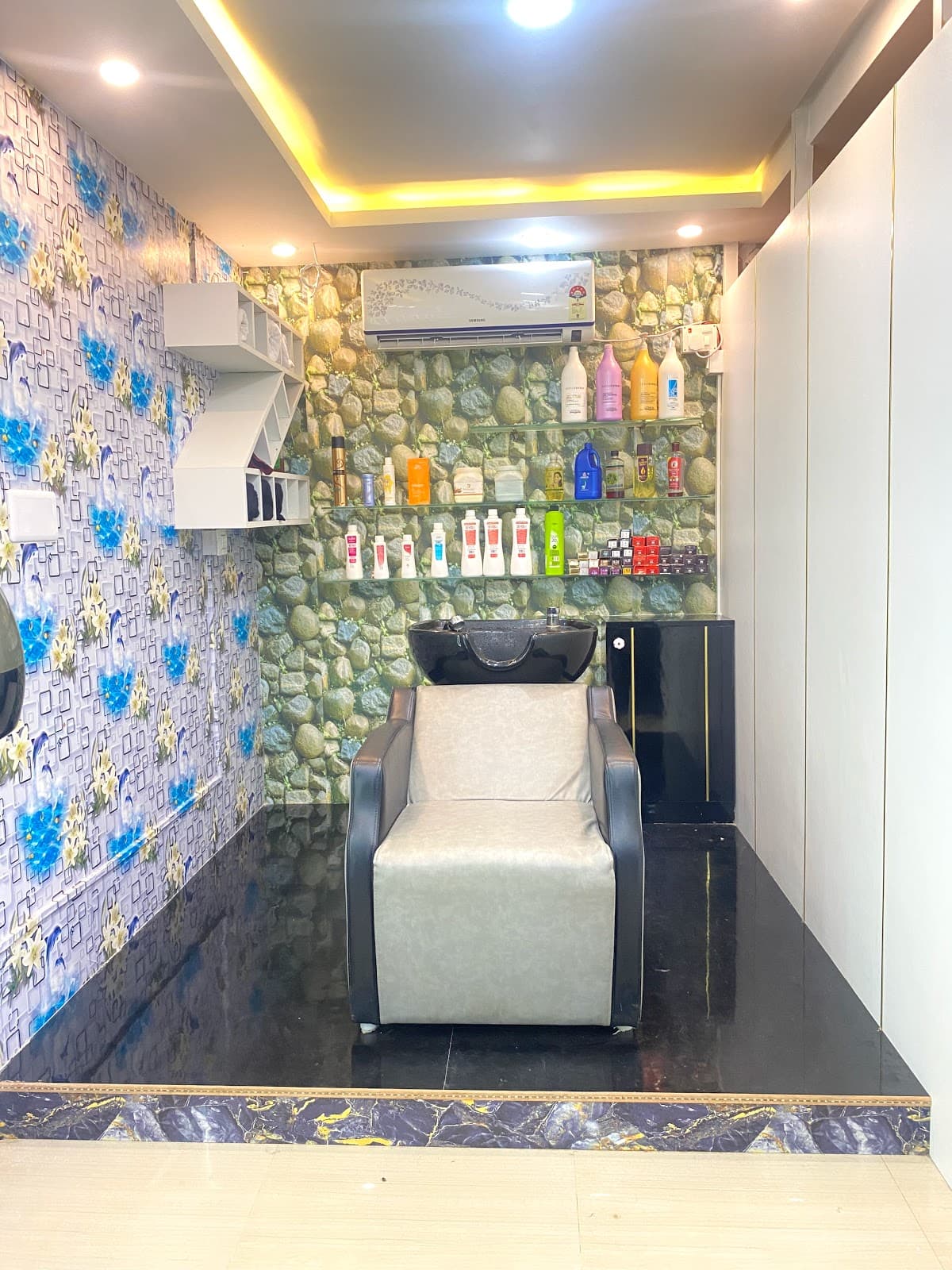 K G N men's Salon