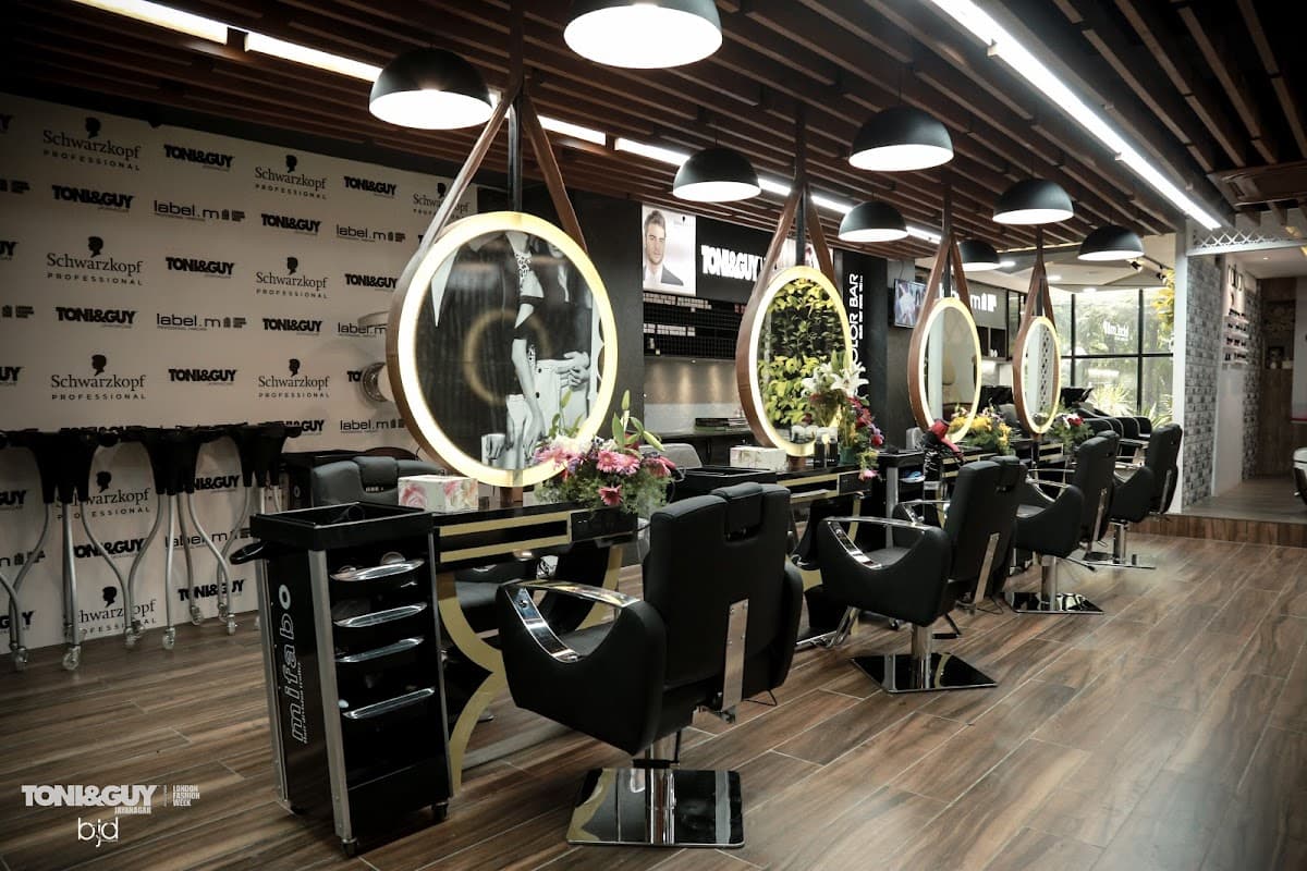 TONI&GUY