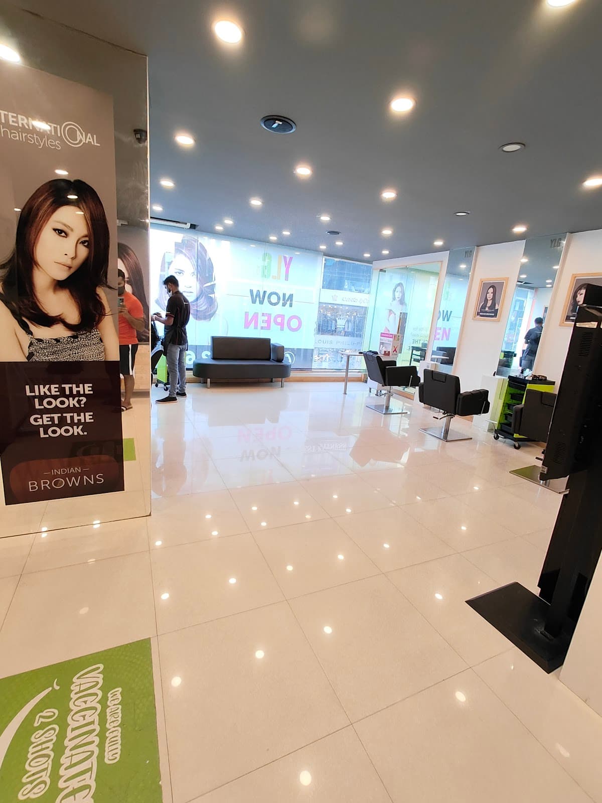 YLG Salon / Electronic city