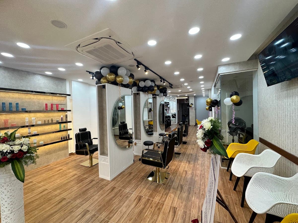 YandG Glitz Salon