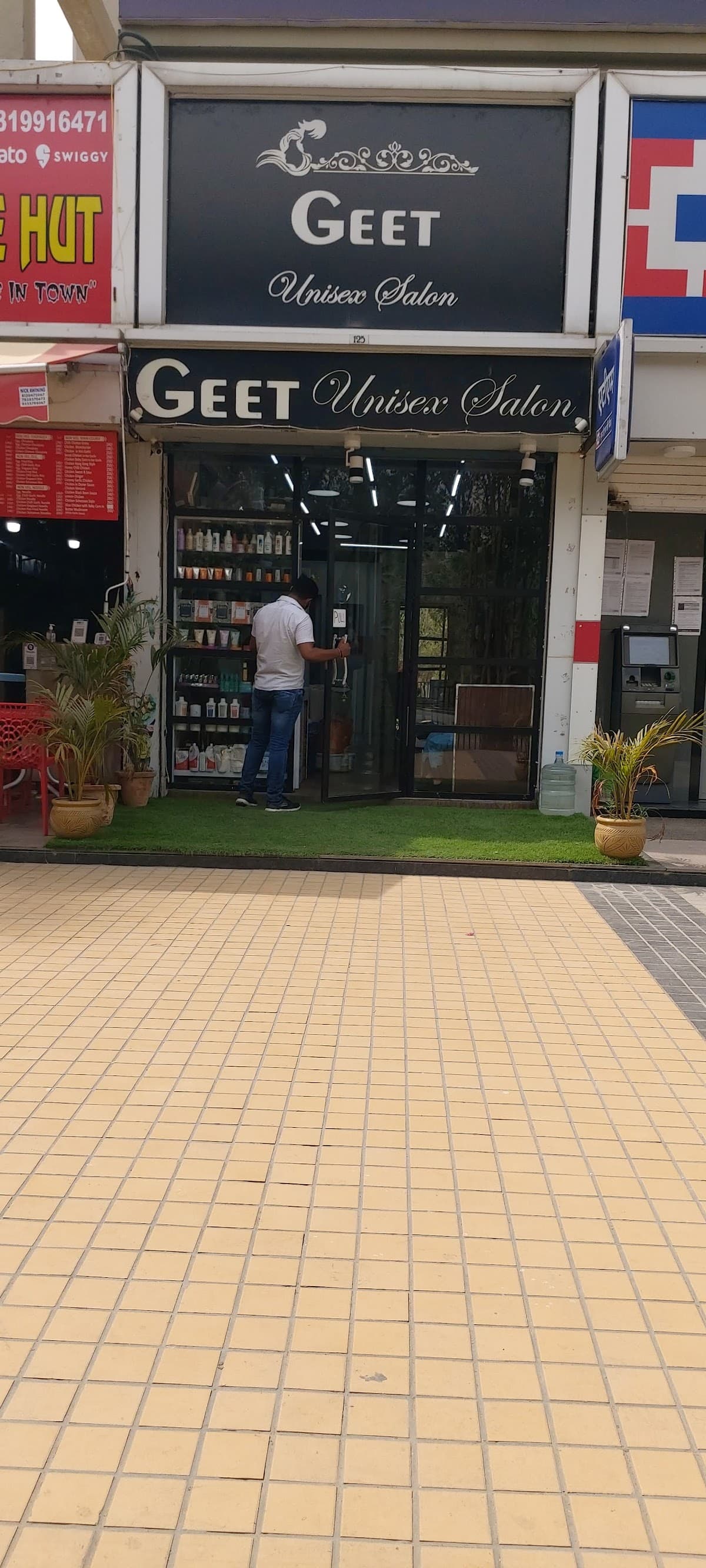 Geet Unisex Salon