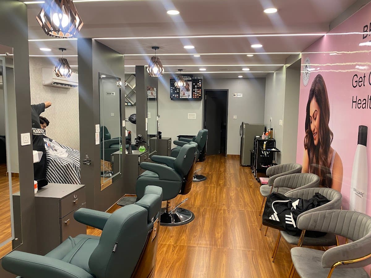 N75 The Family Salon