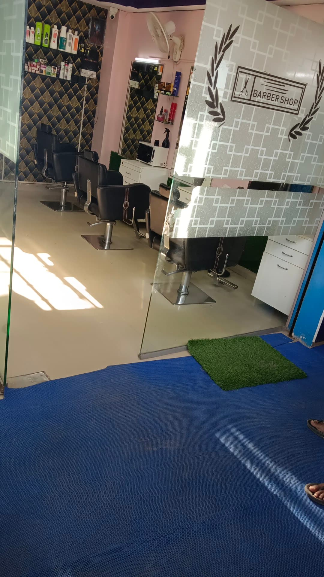 Nova Men's Salon