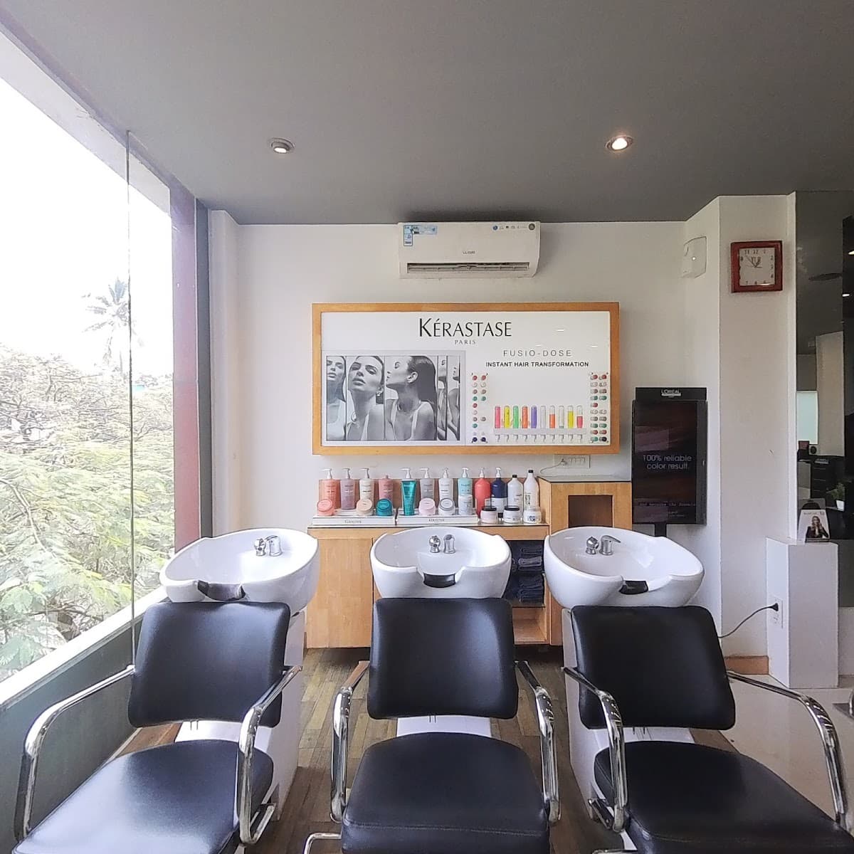 YLG Salon / Indiranagar