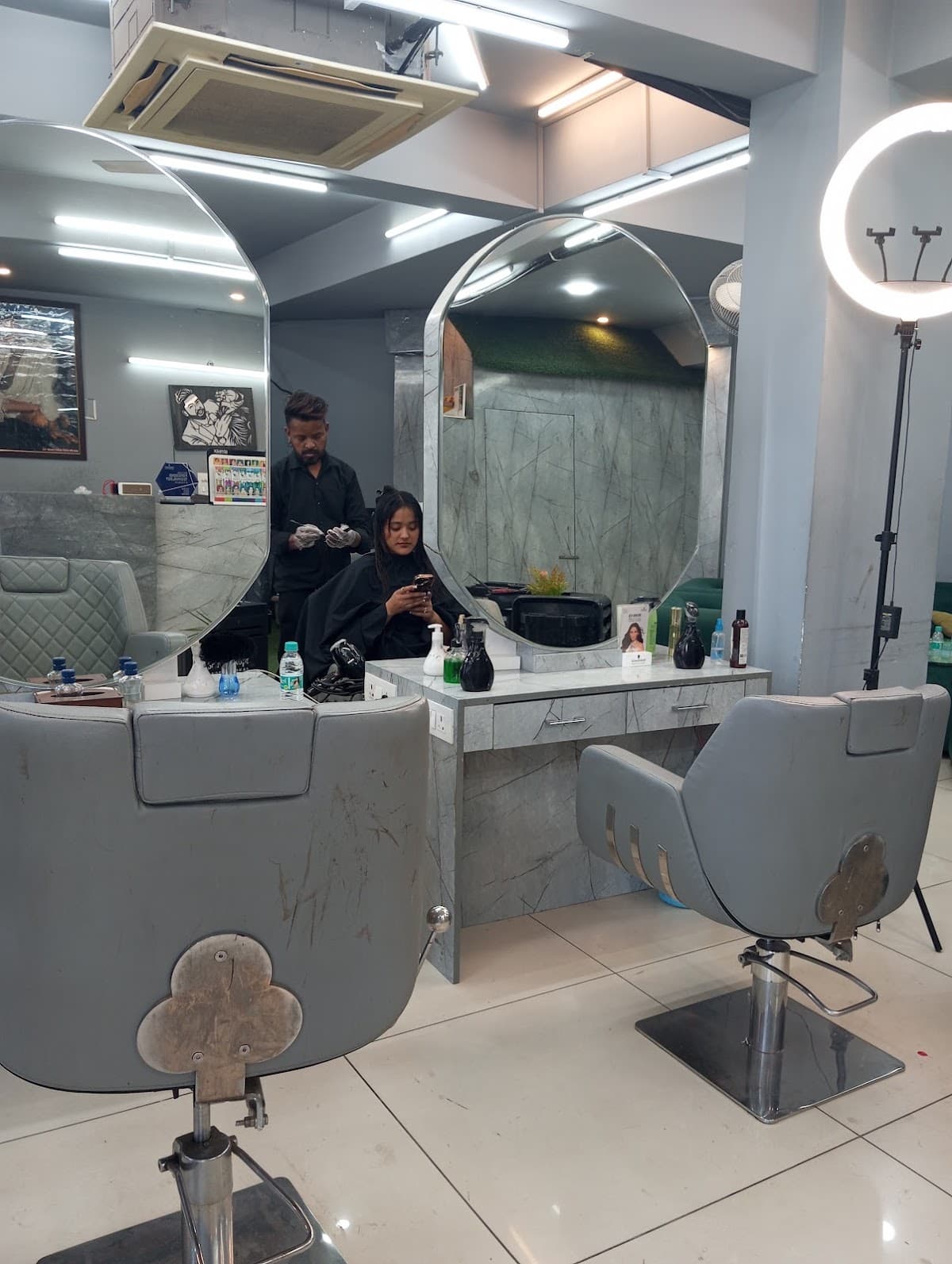 Sparrow Unisex Salon