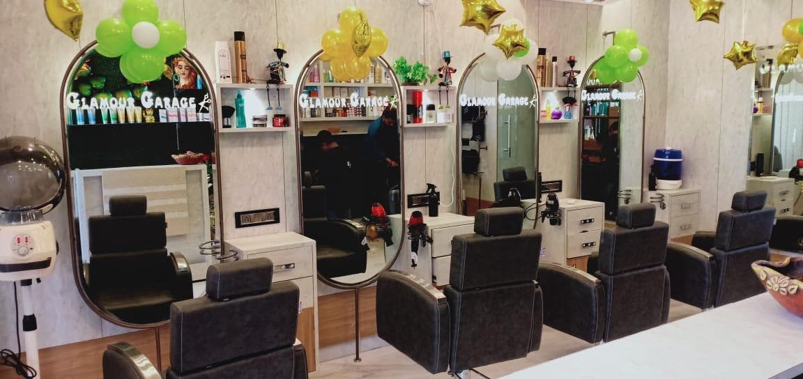 Vijeta's glamour garage unisex salon