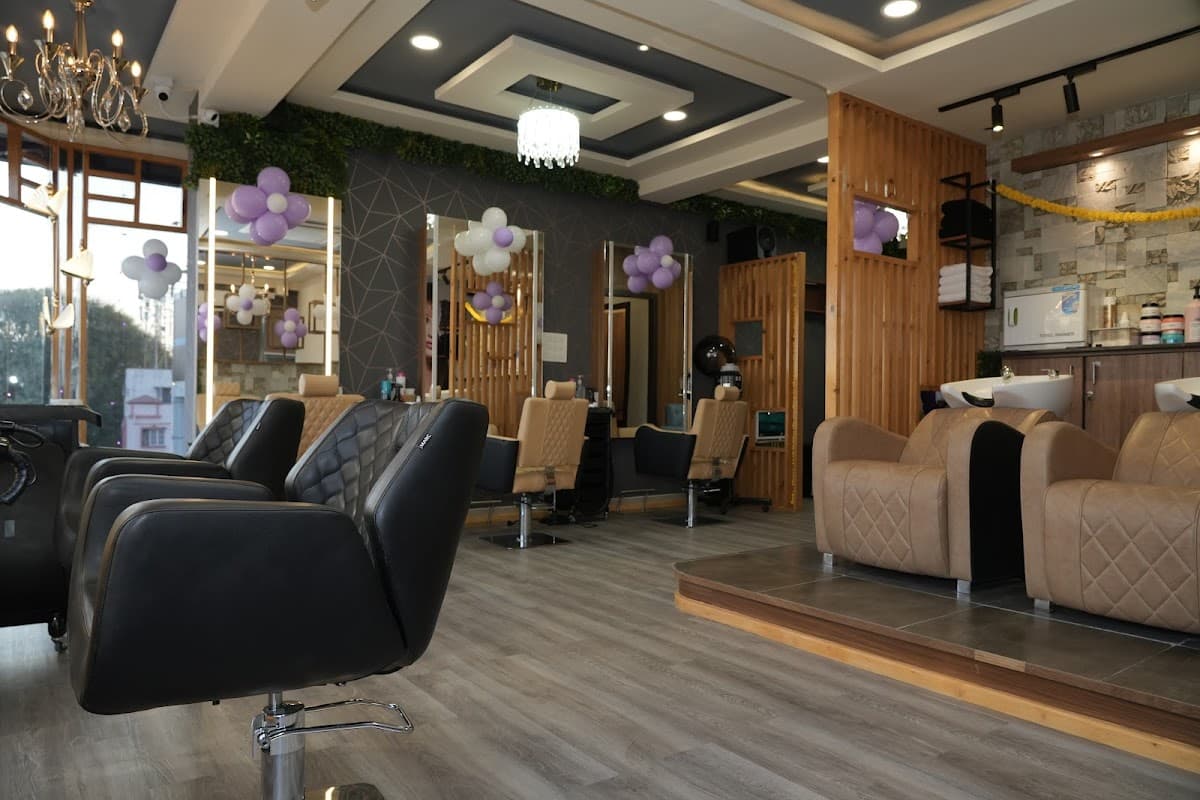 Naturals Salon
