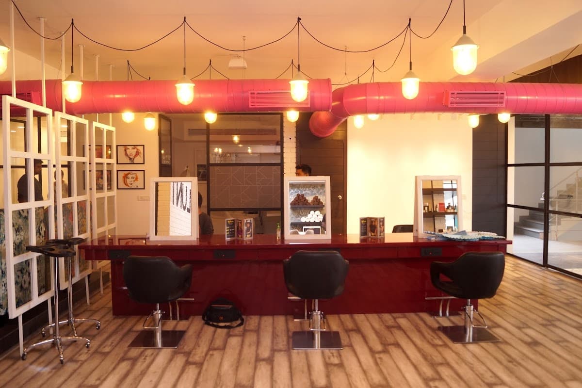 BBLUNT Salon - HSR Layout