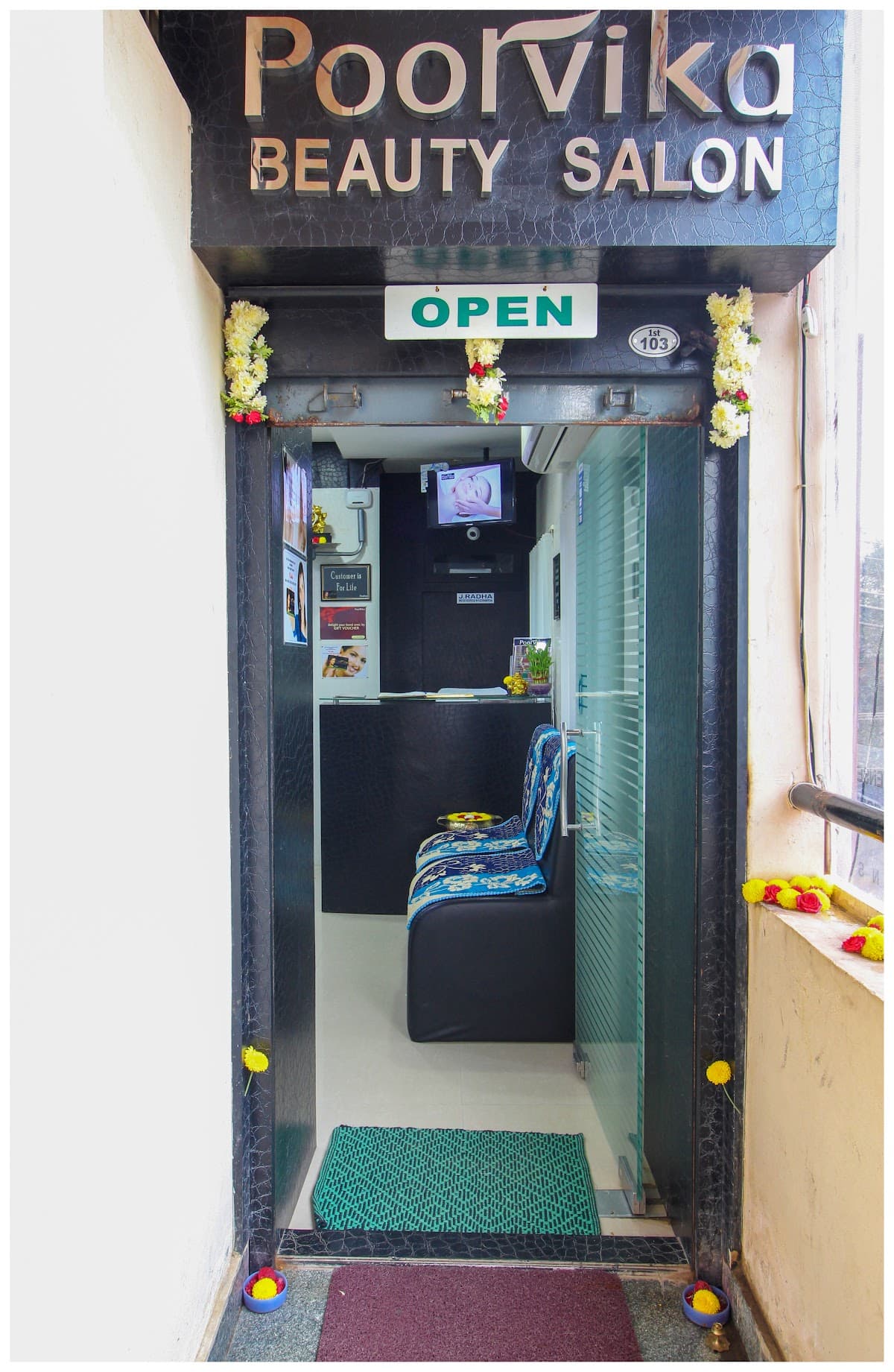 Poorvika Beauty Salon