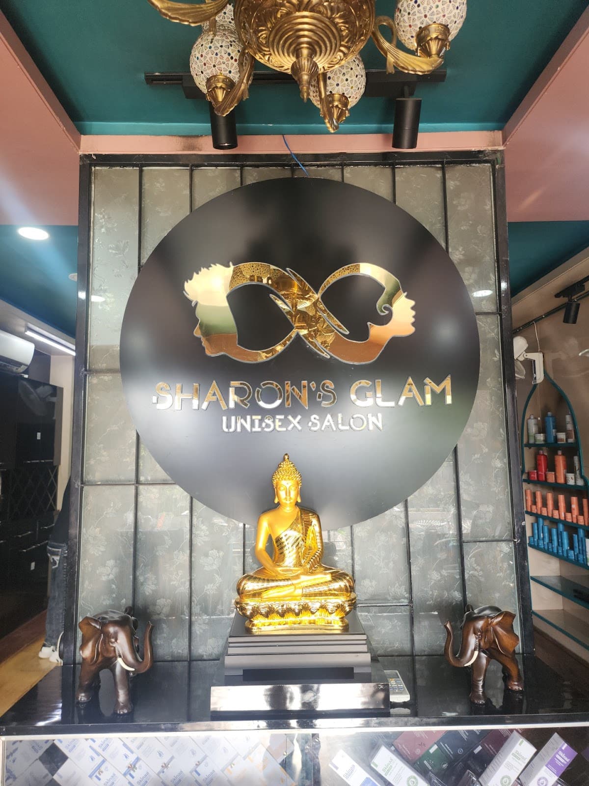 𝐒𝐓𝐘𝐋𝐙 𝐍 𝐒𝐌𝐈𝐋𝐙 𝐒𝐀𝐋𝐎𝐍 - Best Unisex Salon In Mansarovar