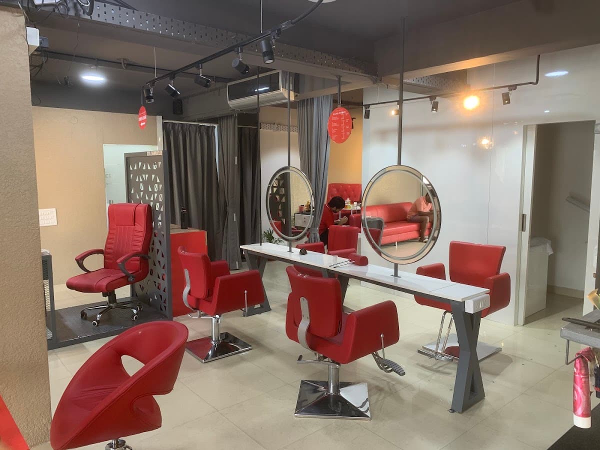 Crazy N Creative || Unisex Salon