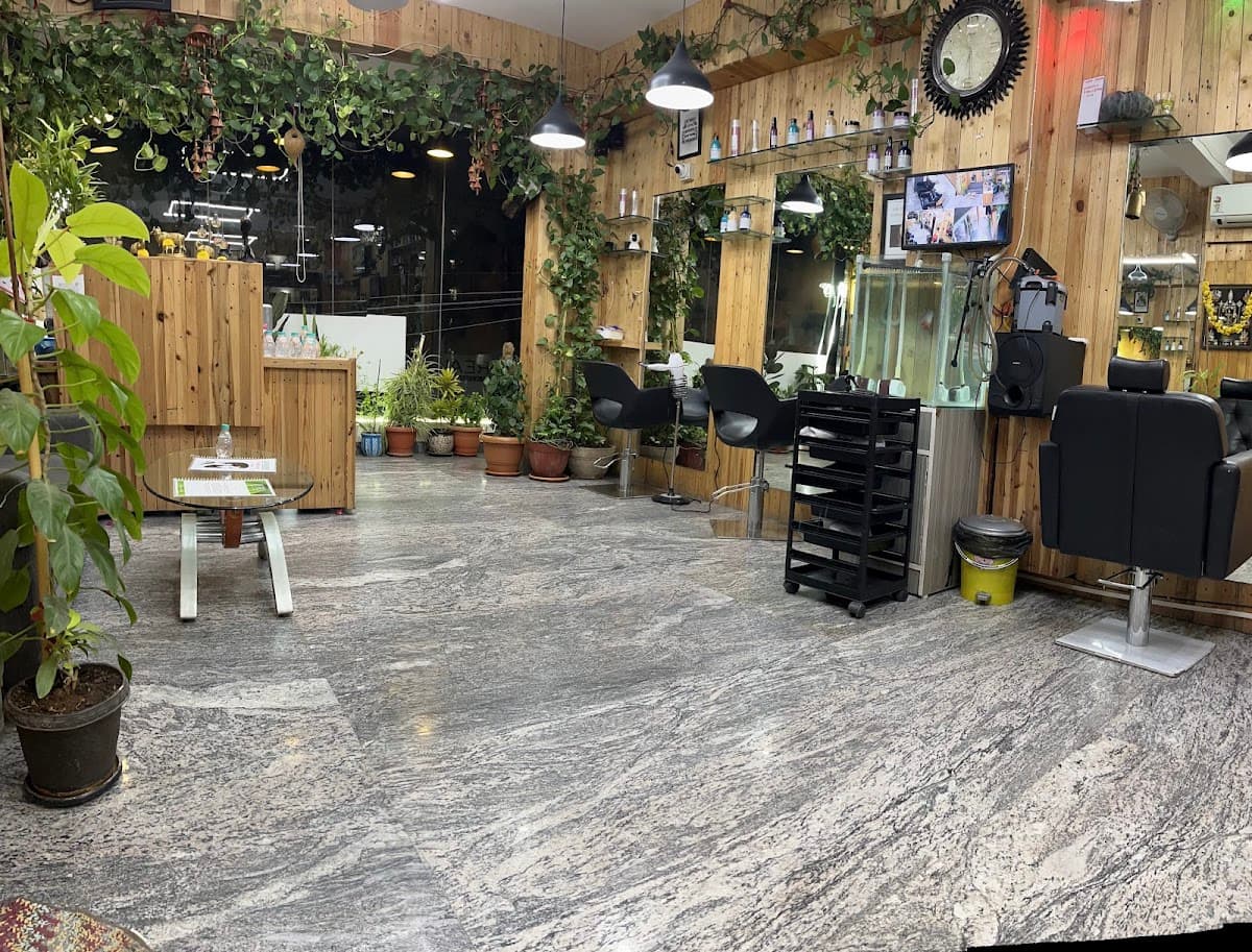 Kamakhya Family Salon