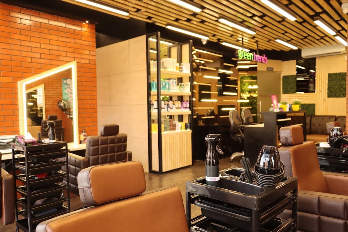 Green Trends Unisex Hair & Style Salon
