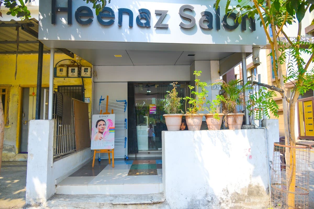 Heenaz Salon