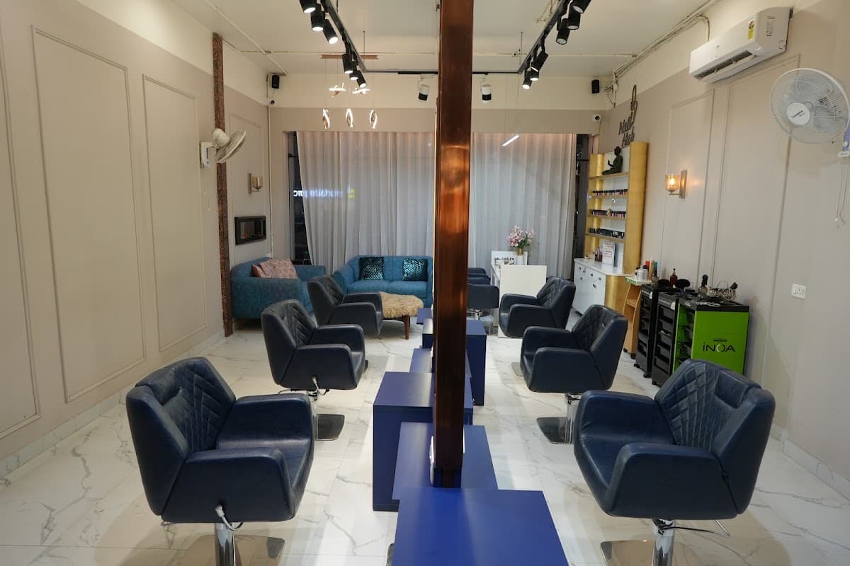 Shades & shine unisex salon