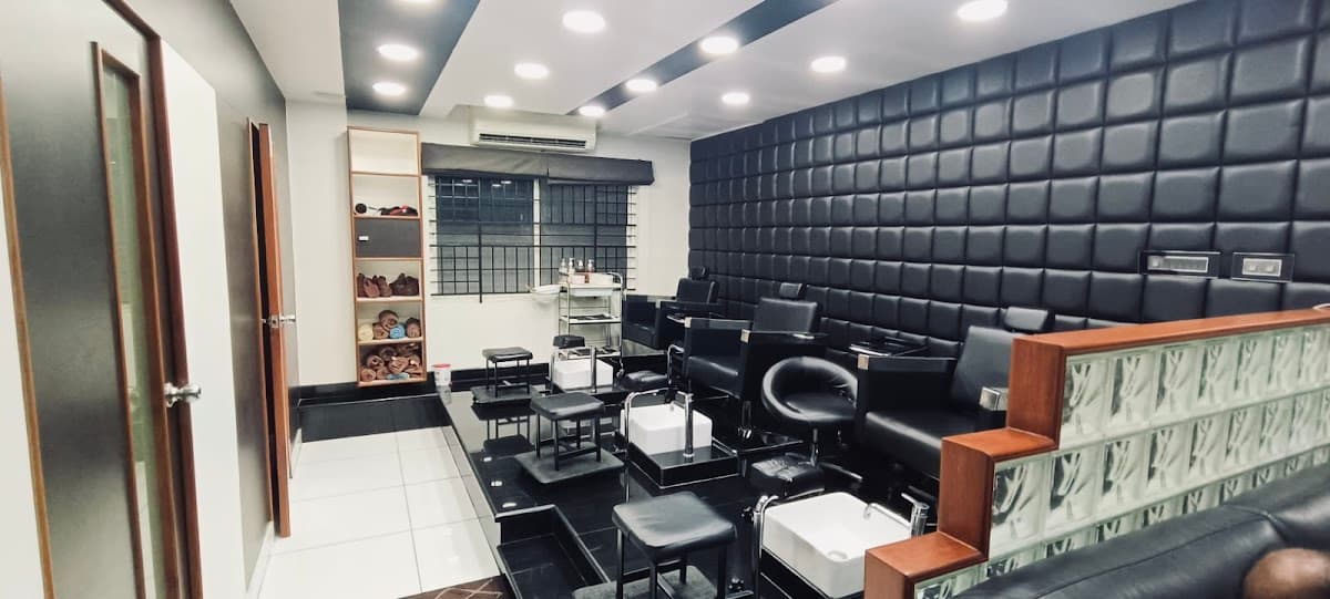 Adore Unisex Salon & Spa