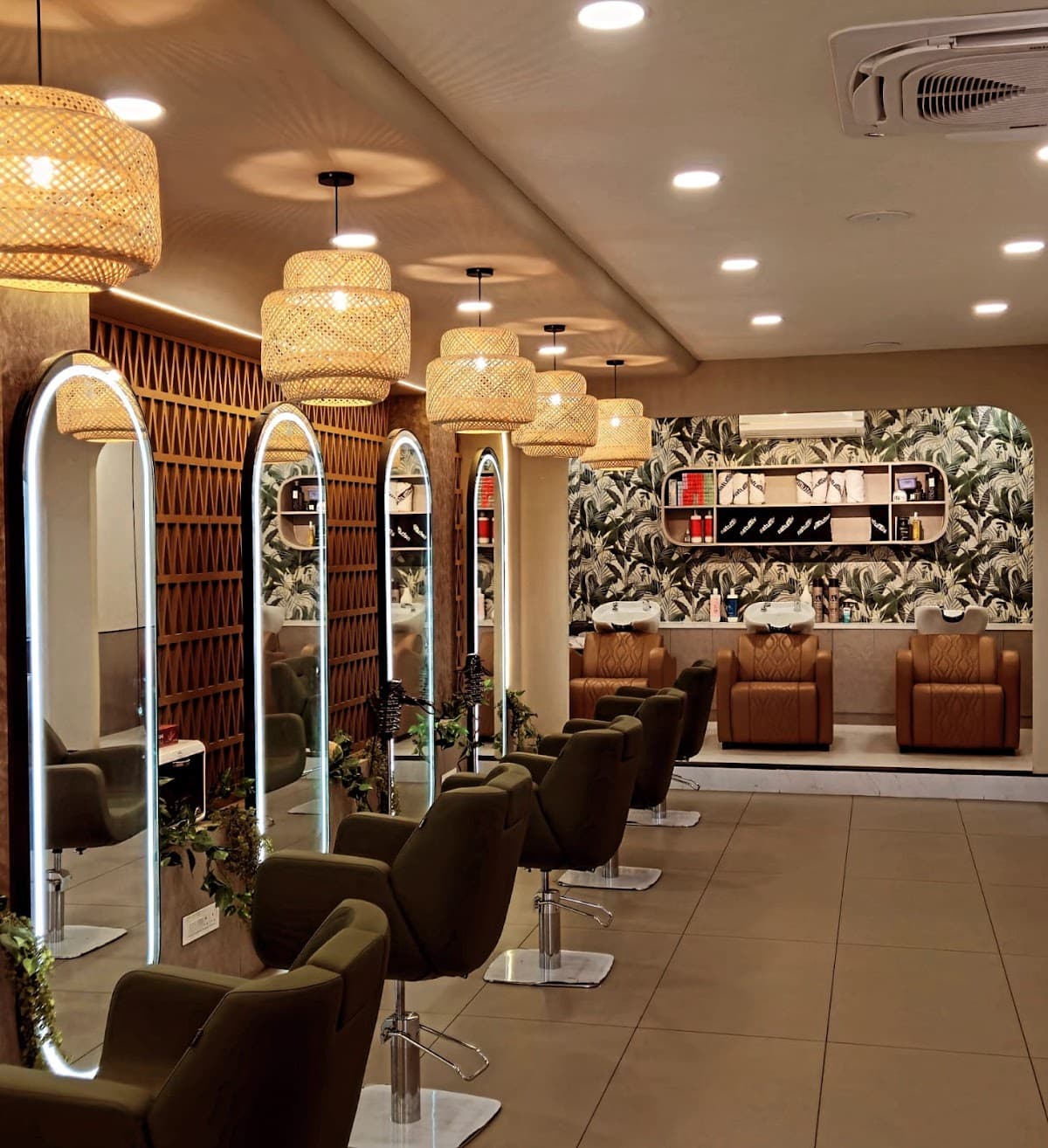 Naturals Salon