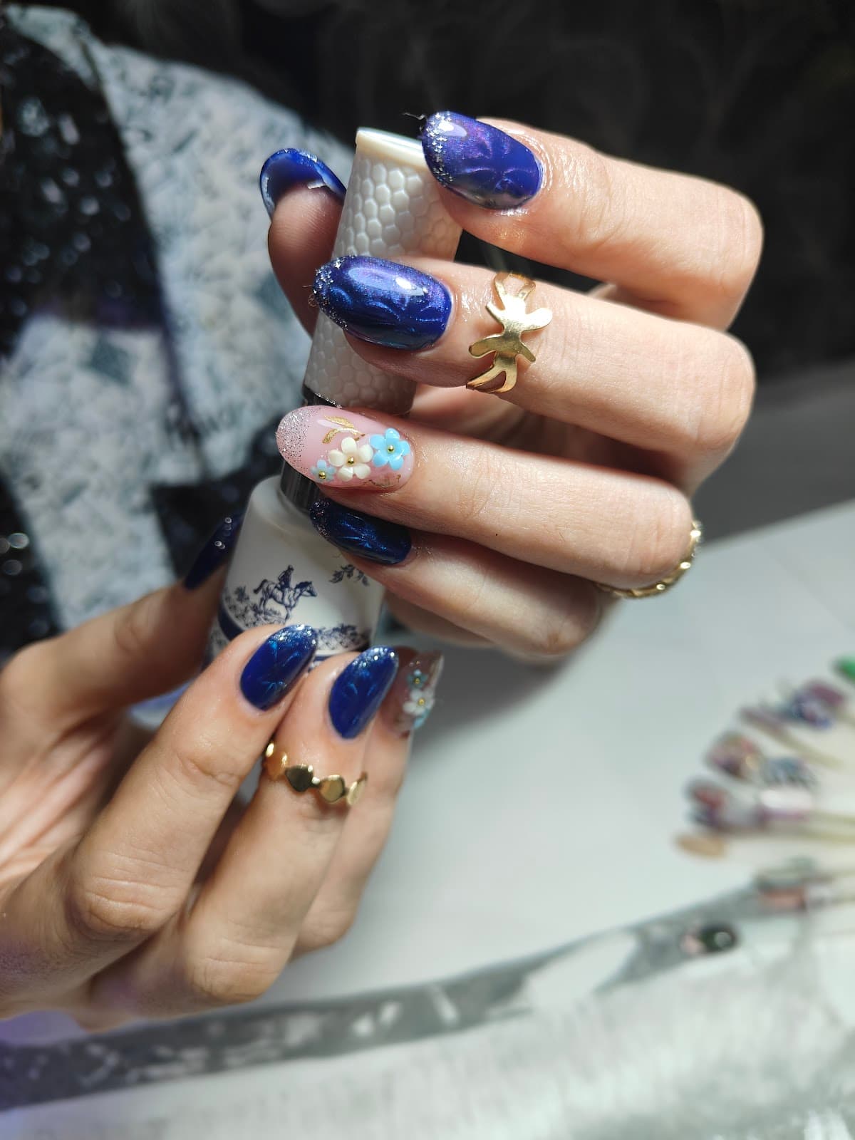 Nishu Nailart studio & Academy