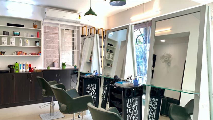 SEASONS SALON