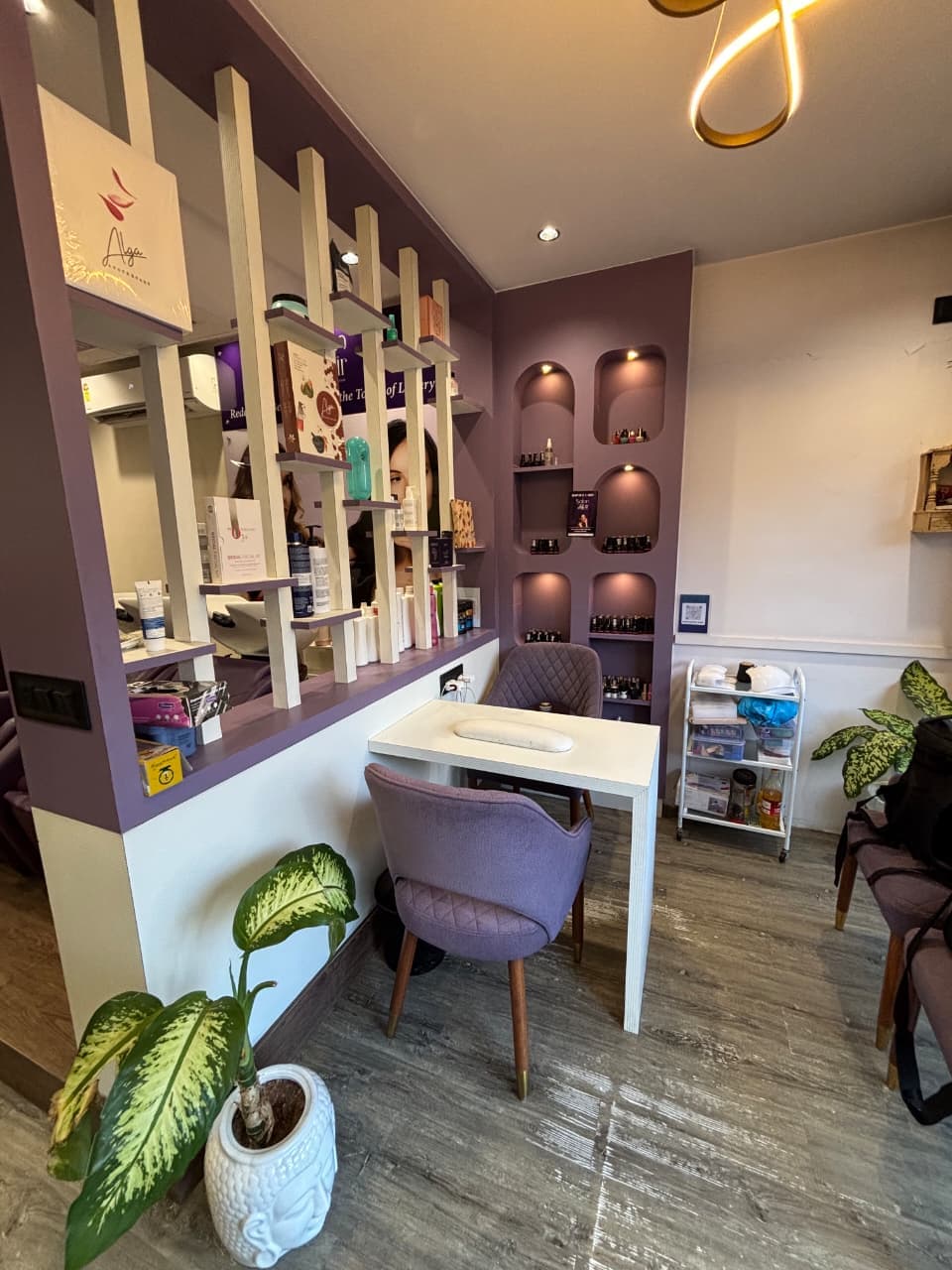 A Salon A'fair - Ghod Dod Road Surat