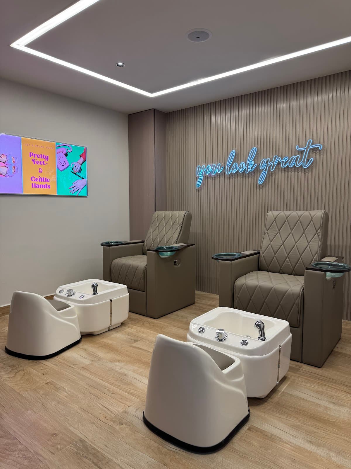 YLG Salon / Doddakallasandra / Kanakapura