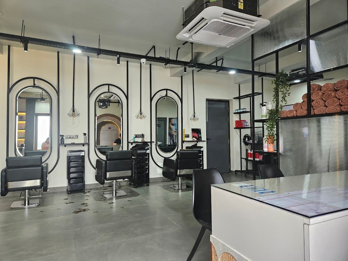 Absolute Salon Roop Nagar