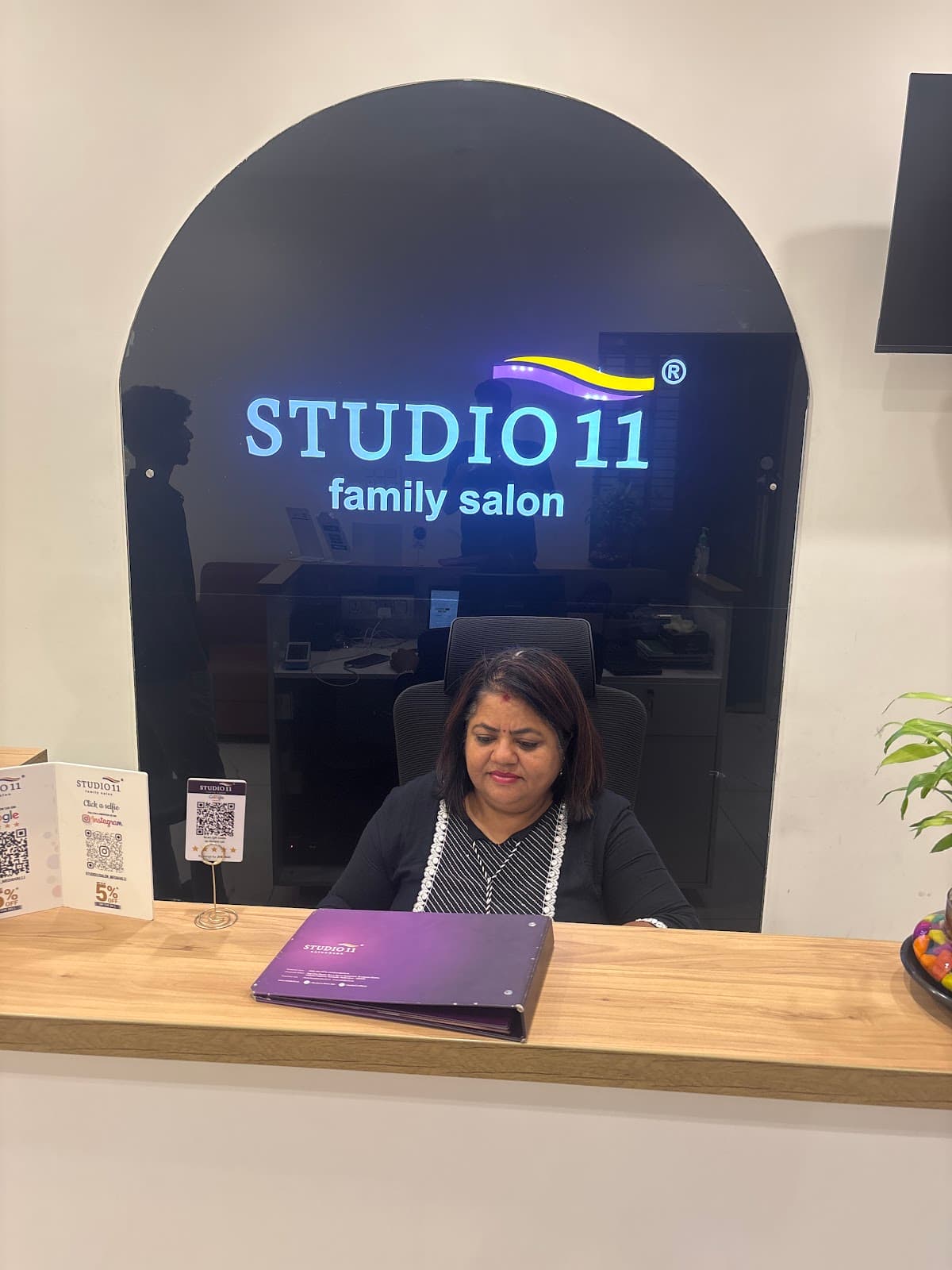 STUDIO11 Family Salon Medahalli