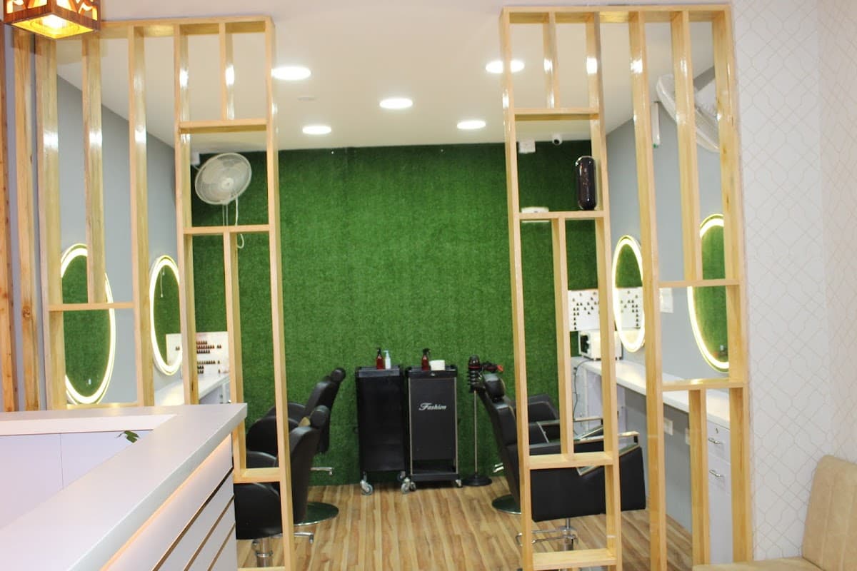 Divaa Unisex Salon