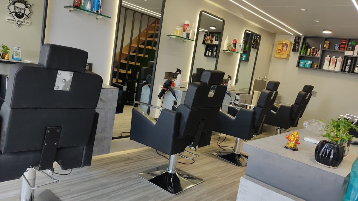 Jpg family saloon