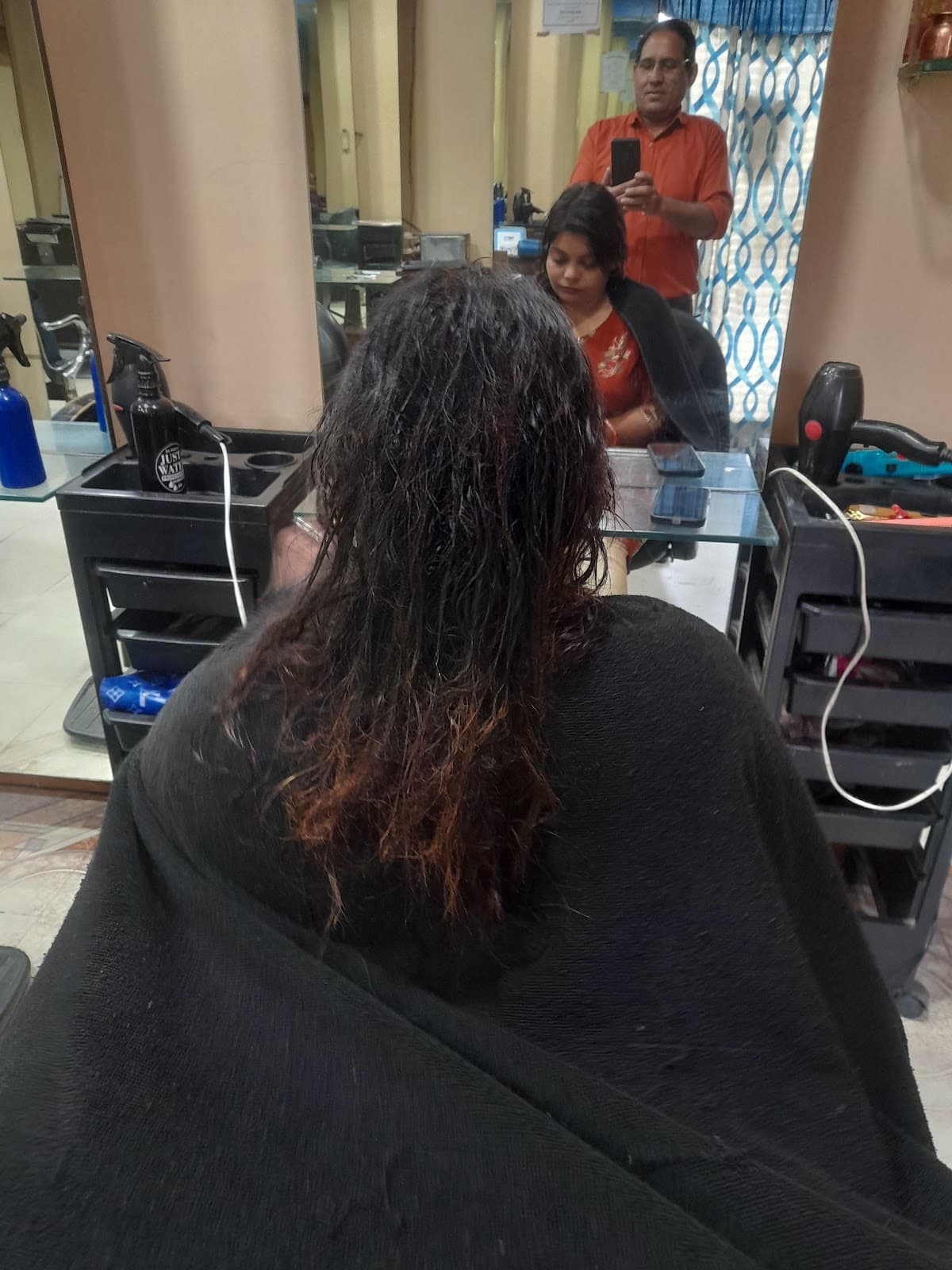 Capital Beauty Parlor