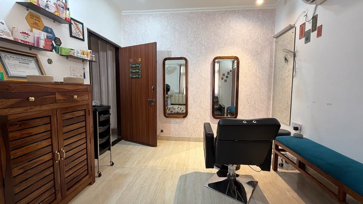 Gurbani Beauty Parlour