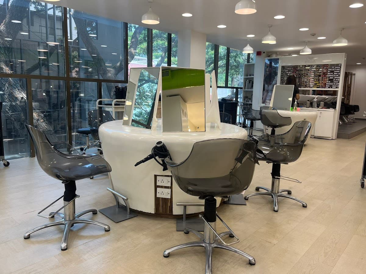 BBLUNT Salon - Indiranagar, Bengaluru