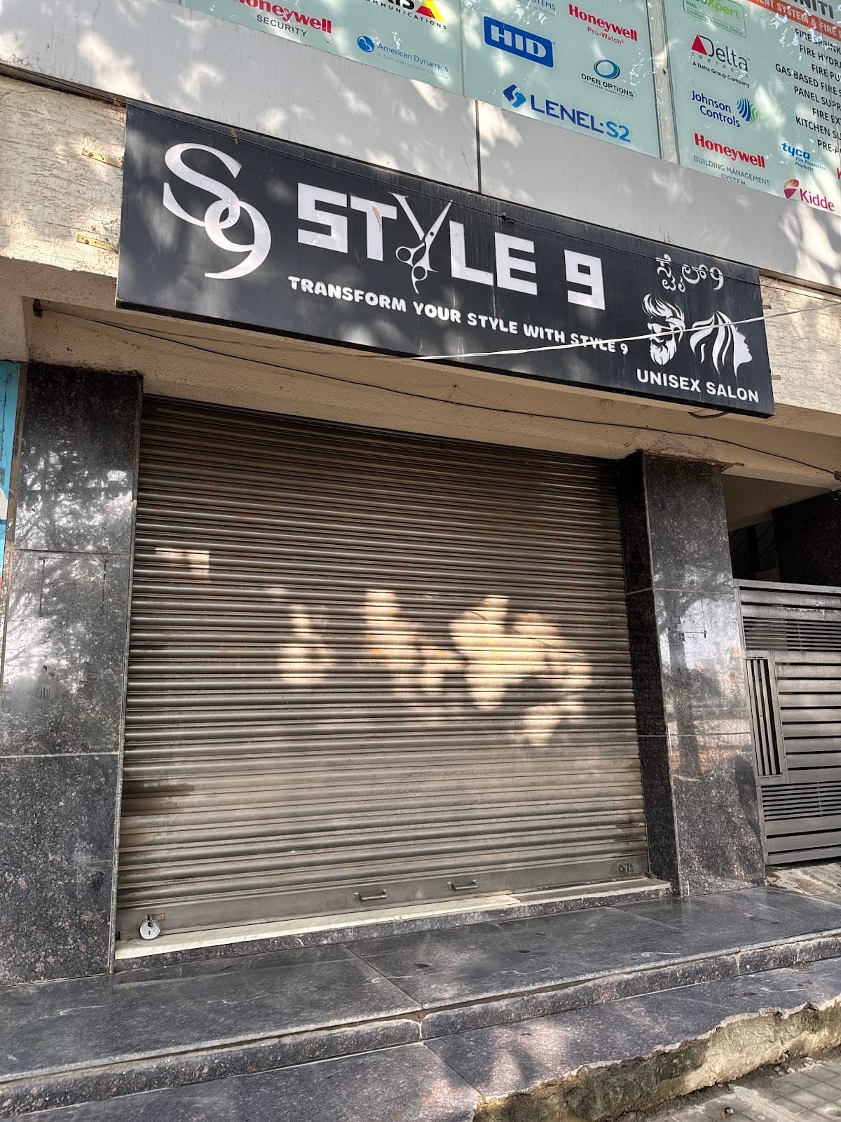 STYLE 9 - UNISEX SALON