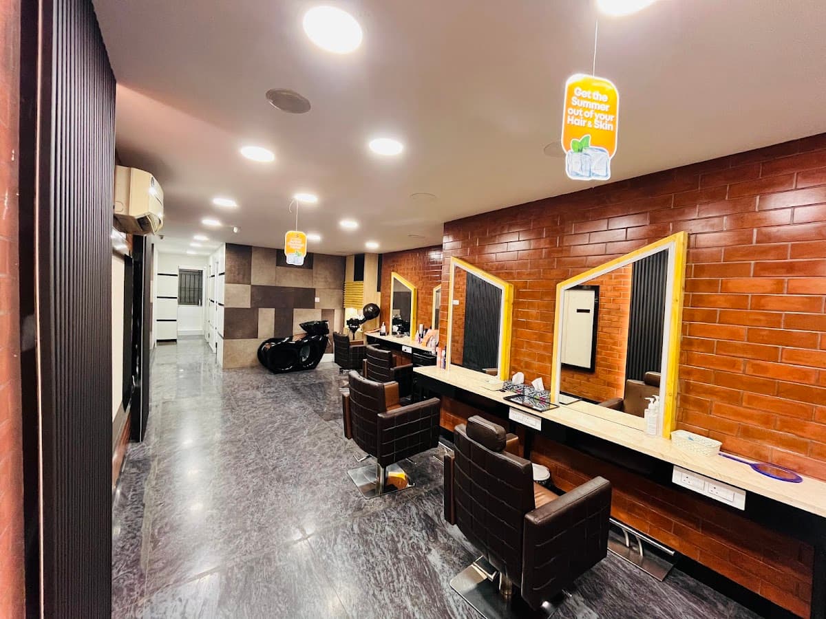 Green Trends Unisex Hair & Style Salon - Whitefield