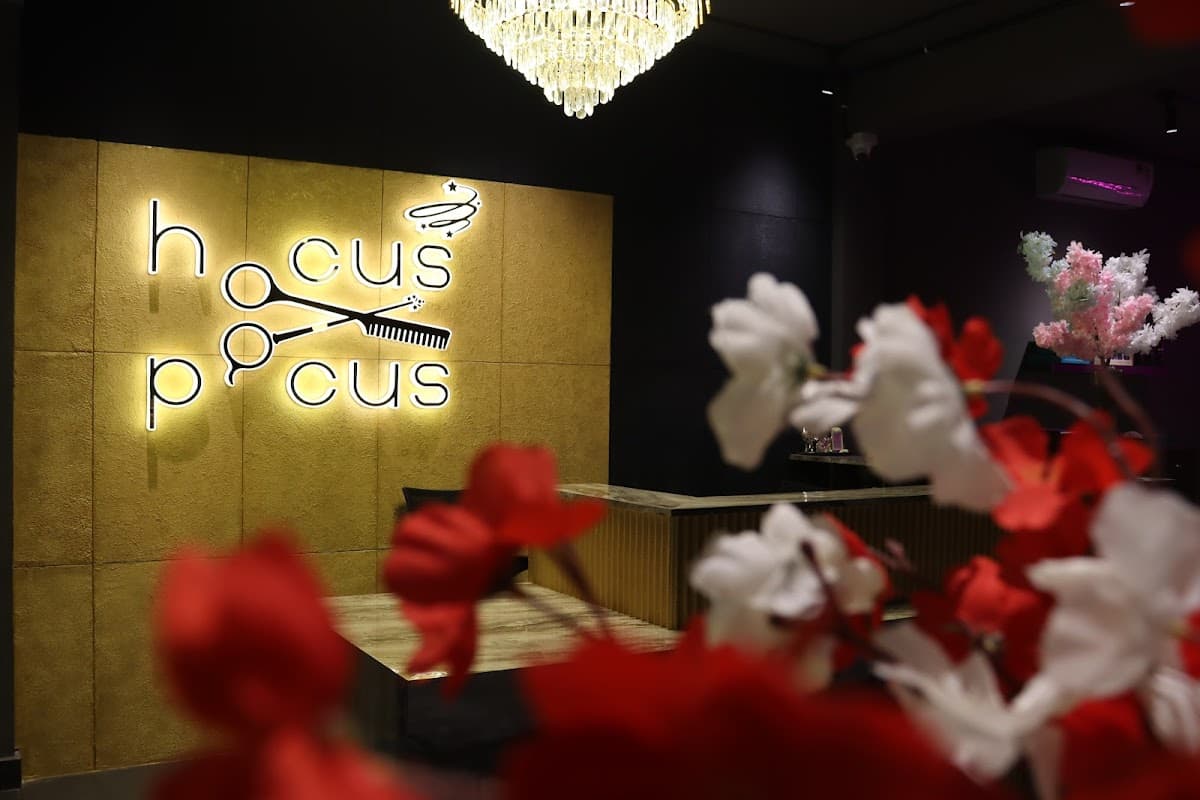 hocus pocus unisex salon, basaveshwar nagar