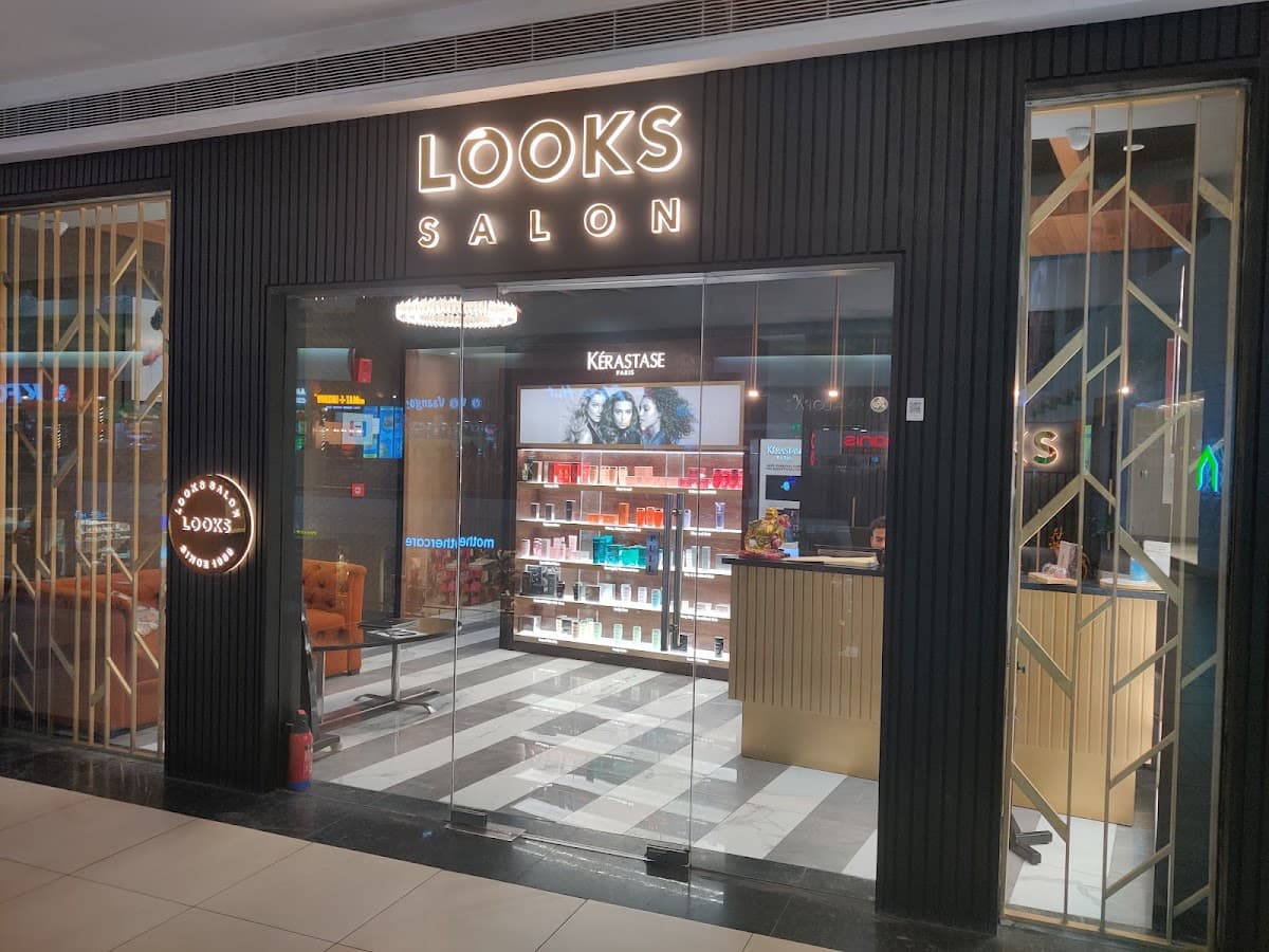 Looks Salon