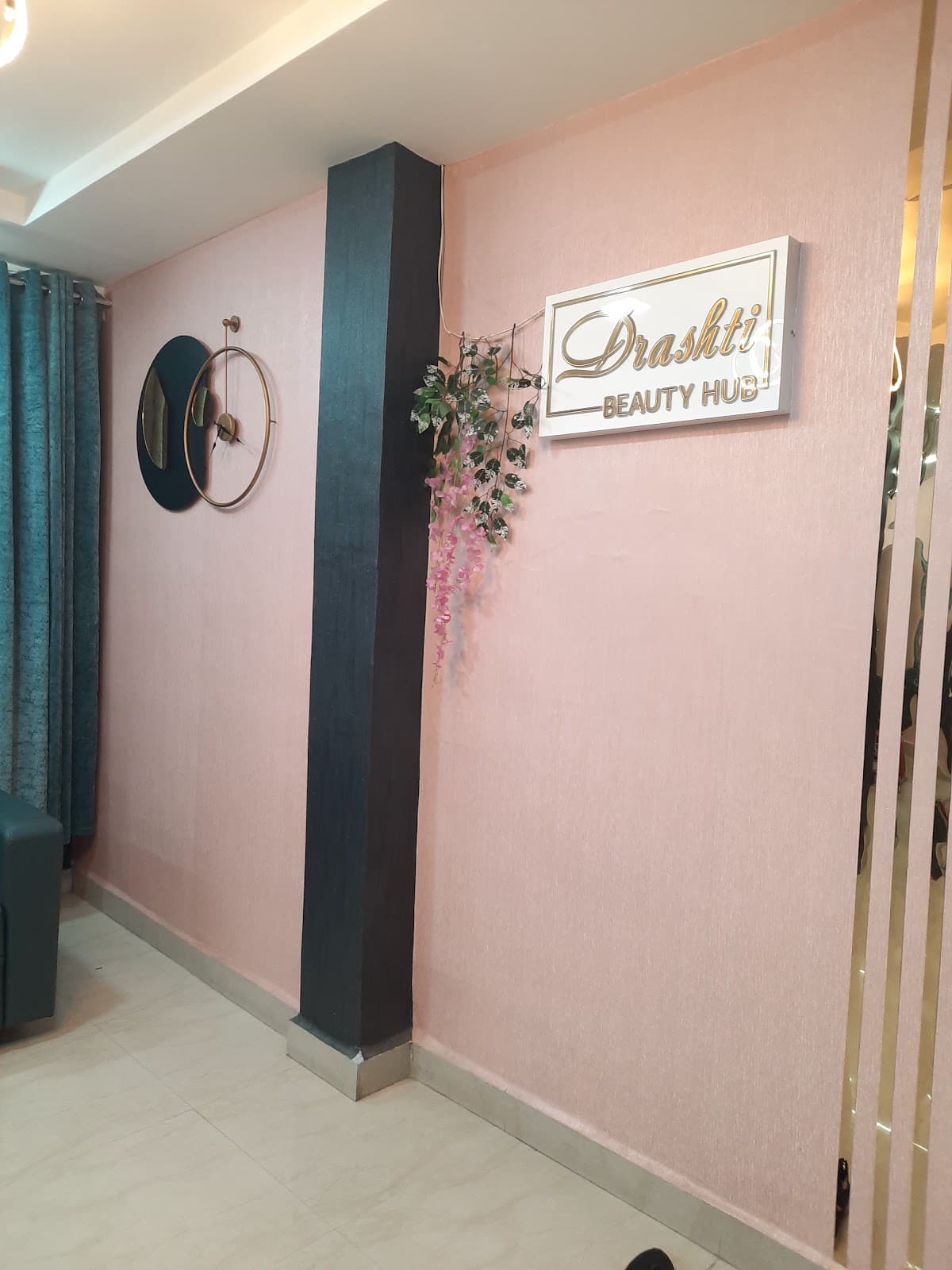 Drashti Beauty Hub